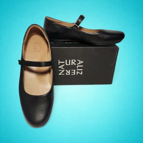 New Women's Naturalizer Maxwell Black Leather Mary Jane Ballet Flats, Size 8.5 M - Picture 3 of 6